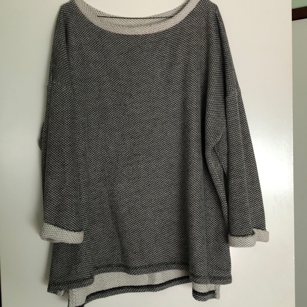 Oversized sweatshirt